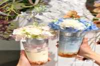 Fresh flowers and milk tea have become popular products! Fresh Flower Milk Tea in Tea Market