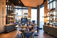 Starbucks 'first intangible cultural heritage experience store in the world is about to open! Popularize and spread the traditional culture of Chinese batik
