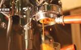 How to properly powder espresso? How to use the coffee cloth powder maker? How much force does it take to press espresso? Share coffee cloth powder techniques!