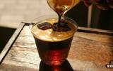 How to make bubble ice American so that it will not spill over? Share 5 tips for making bubbly coffee! How to make cold extract sparkling coffee? Do I have to add espresso to bubbly coffee?