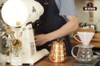 Handmade coffee tutorials recommend three stages of water injection proportional water temperature production process beginners how to learn to make coffee