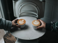 How good is the proportion of soe latte and milk? What kind of Italian coffee beans are suitable for hot lattes?