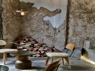 Open a coffee shop on a construction site?! The popular decoration style of cafes in 2023 is dumbfounded!