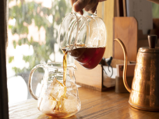 Do you want to add ice first, ice later or over ice? Which tastes better?