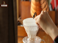 Do you want hot water or room temperature water for wet filter paper?