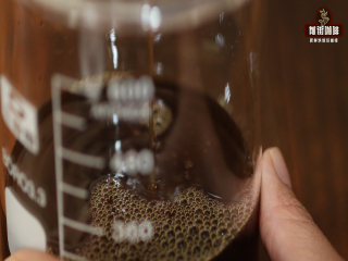 What are the benefits and benefits of drinking cold-extracted coffee? introduction to the specific flavor and taste of cold-extracted coffee with powder and water