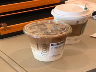 When a novice goes to Starbucks for the first time, he recommends the top 10 of Starbucks' best coffee drinks.