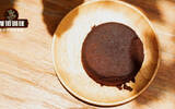 What is the reason for water accumulation in the perforation of the espresso perfect powder? How to solve the problem of agglomerating espresso powder