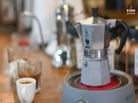 How to make better coffee with a mocha pot? Does the mocha pot need to be opened for cooking?