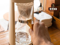 How to use an automatic hand-brewing machine to make good coffee?