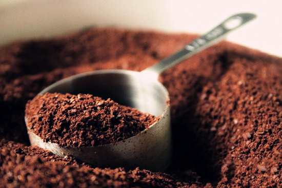 Make coffee grounds a good helper in life.