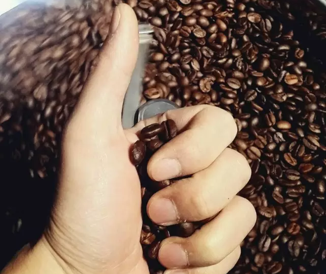 Share the coffee roasting technology and talk about the smoke feeling of coffee roasting.