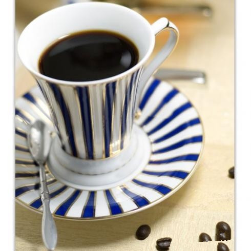 All kinds of coffee are brewed with different utensils to remove the special flavor.