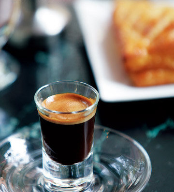 What are the characteristics of the overextracted taste of Espresso coffee?