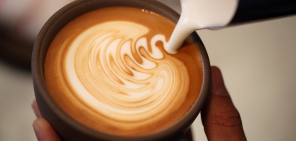 An introduction to the history and types of coffee pull art explain what is coffee pull art?