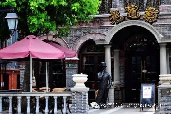 The best travel route in Shanghai is recommended. You must not miss it.