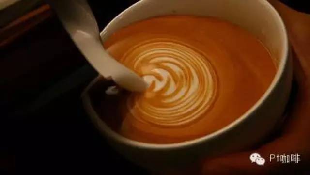 A course on making Italian Coffee; A detailed introduction to the making skills of Milk foam in Coffee pattern Technology