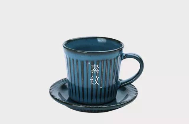A coffee cup tells the story of craftsmen and experiences the romantic beauty of coffee art.