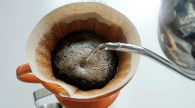 Introduction to coffee brewing by hand: introduction to the basics of hand-brewing coffee-water flow