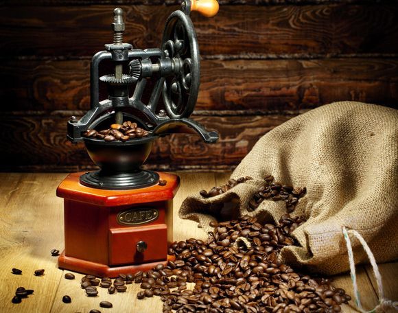 Introduction to Italian Coffee making course: Espresso production: degree of Grinding (2) detailed introduction