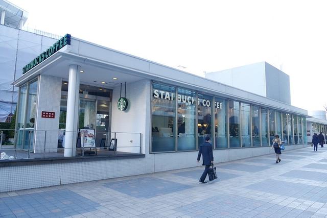 Starbucks' limited store in Japan may be the favorite coffee charm for cleanliness addicts.