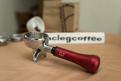 Australian brand Pullman coffee handle LaMarzocco exclusive customized wine red cool style