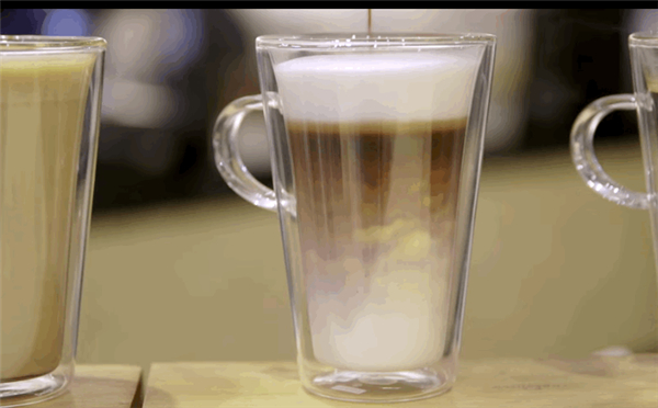 Starbucks in the United States massage latte macchiato into a coffee list of the sixth drink coffee's new work