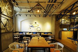 The Coffee Space of Literature and Art and nostalgia College students start a Business Design Creative Literature and Art Xiaoqing New Cafe