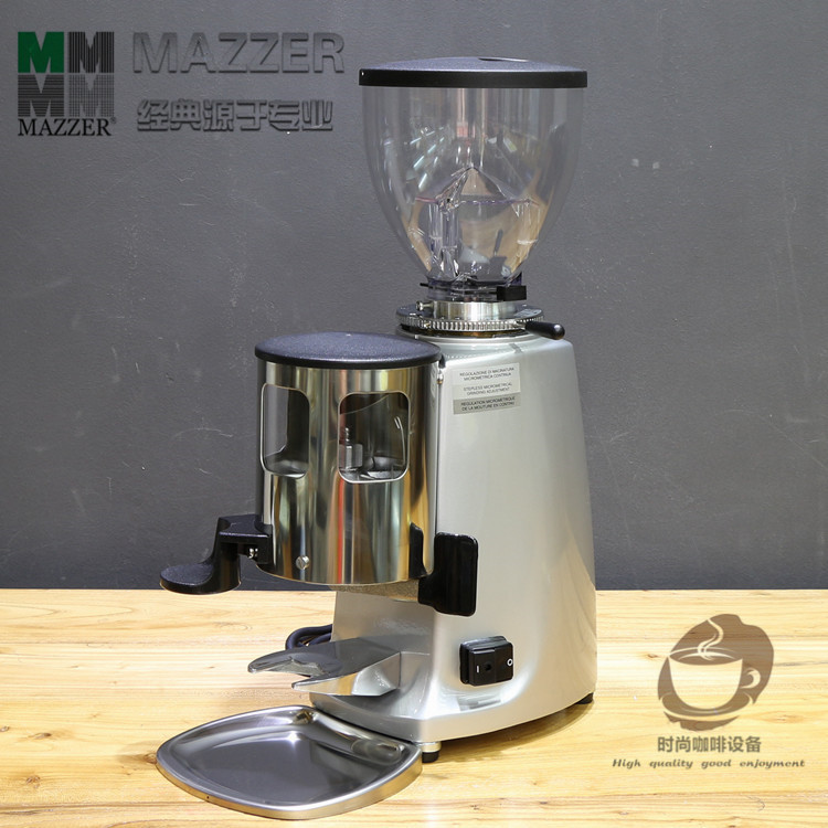 Operation Technology of Electric Grinding Machine for Italian Coffee Grinder in Martha MAZZER MINI, Italy