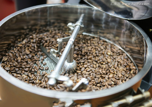 Coffee roasting industry analysis Traditional retail cake shop opened to sell freshly brewed coffee roasting + coffee became an industry