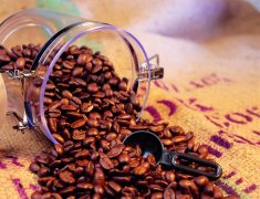 Women pay attention to coffee to fight cancer