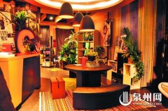 Café style clothing store appeared in Fuzhou