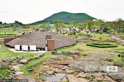 韩国济州：火山洞变咖啡厅