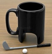 Golf coffee cup: a condiment for stressful life