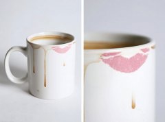 Lipstick coffee cup