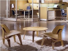 Fine coffee tables and chairs from the '50s and' 60s