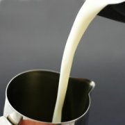 How to make a good cup of milk foam