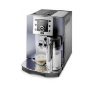 What safety warnings should Delong 5500 coffee machine pay attention to when installing?