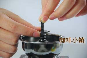 转：手摇咖啡机的使用 - 奔三狼 - 奔三狼的博客