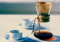 Classic Chemex Coffee Pot in the History of hand Coffee utensils