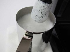 Five tips for coffee machine making milk foam