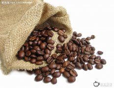 Coffee shop owner must see how to share the skills of buying raw coffee beans