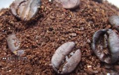 Coffee grounds use coffee grounds to help remove the toxic smell of dirt