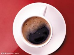 Two types of filter paper for hand-brewed coffee and the use of press pots