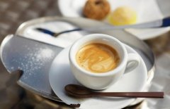 The consistency of Espresso coffee brings aroma and throat rhyme.