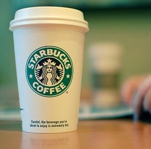 Starbucks was invited out of the coffee shop by e-commerce. The United States began to have delivery service.