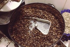 Coffee beans become oil beans due to two reasons for roasting.