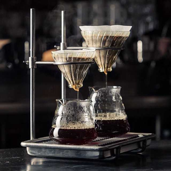 The difference between siphon coffee and hand-brewed coffee