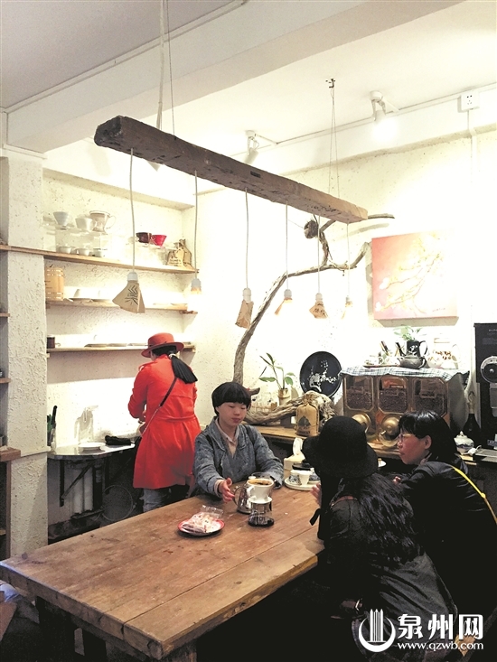 The unmanned coffee shop in Xiamen paid for things at will instead of losing them.