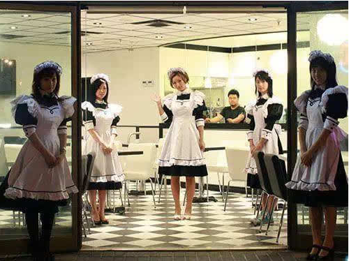How many of the six bizarre cafes in Japan have you seen?
